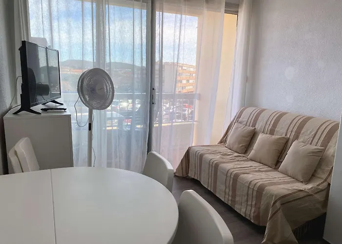 Διαμέρισμα T1 A 5 Min Des Thermes, 2*, Balcon, Cuisine Equipee, Proche Commerces - Fr-1-553-179 Balaruc-les-Bains